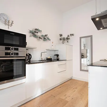 First Sanddorn Apartman Sellin