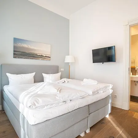 First Sanddorn * Sellin